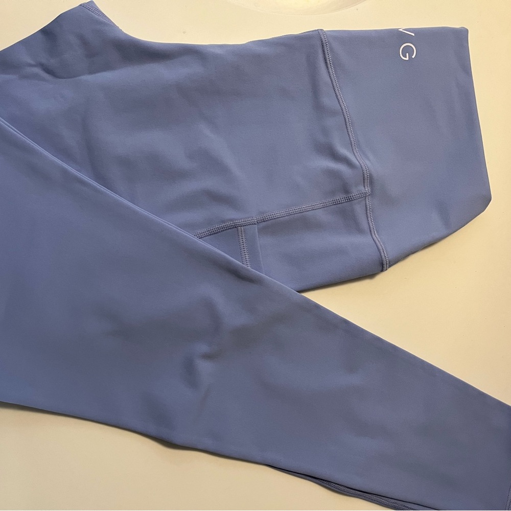 NEW! CVG Versatile Leggings-Periwinkle full length Large